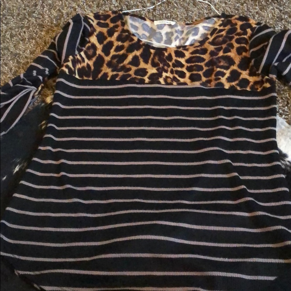 3/4 stripped and cheetah top